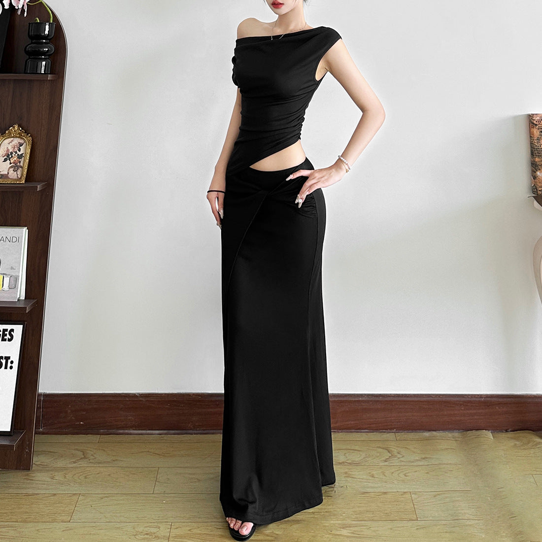 Gothic Elegant Off-Shoulder Asymmetrical Dress Slim Fit Draped Black Party Evening Gown